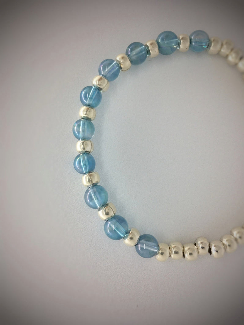 A144 - Aqua Aura mit Hill Tribe Silber