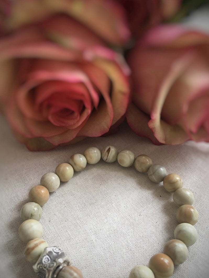 A164 - Butter Jade mit Hill Tribe Silber