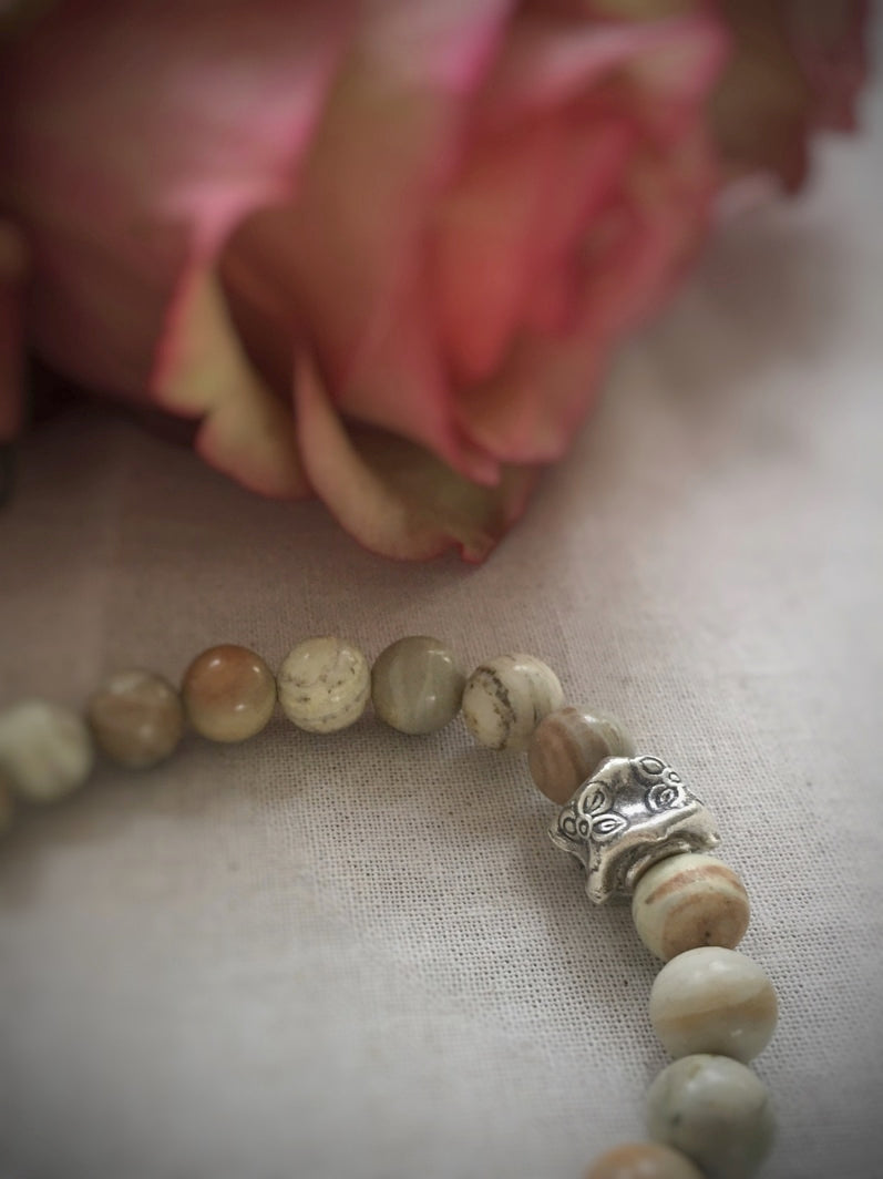 A164 - Butter Jade mit Hill Tribe Silber