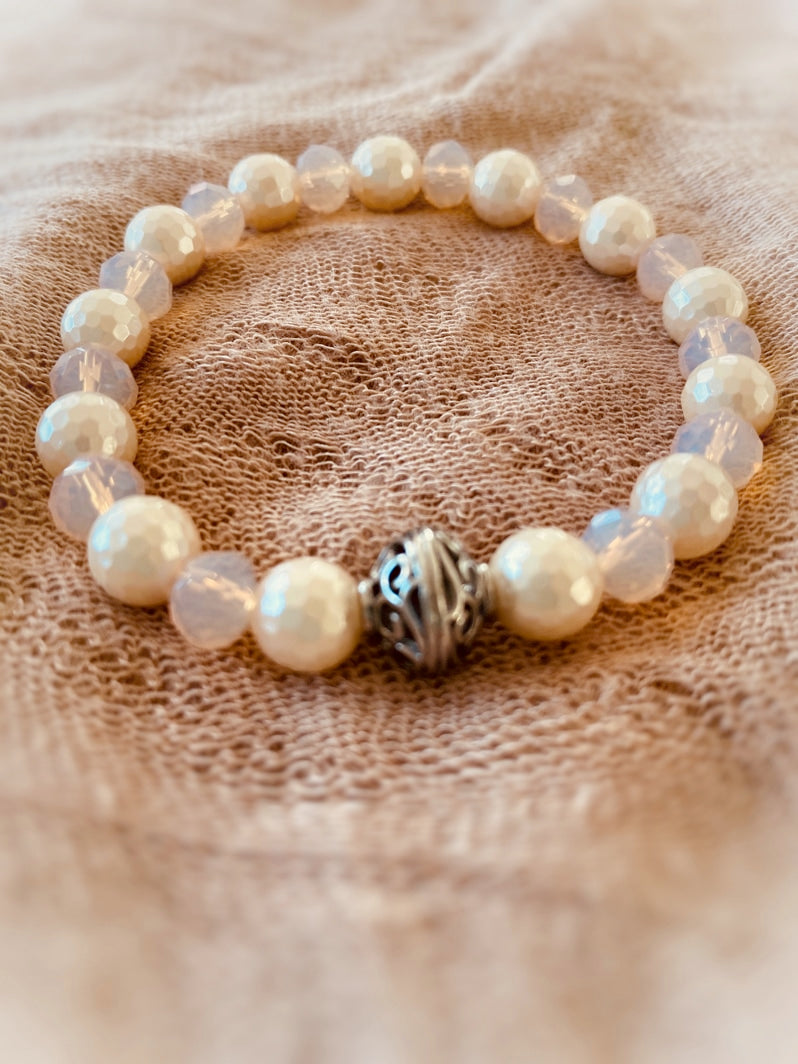 A363 - Muschelperle und Kristallglas