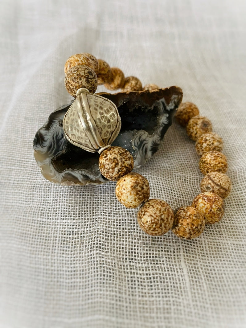 A528 - Sandachat mit Silber-Perle