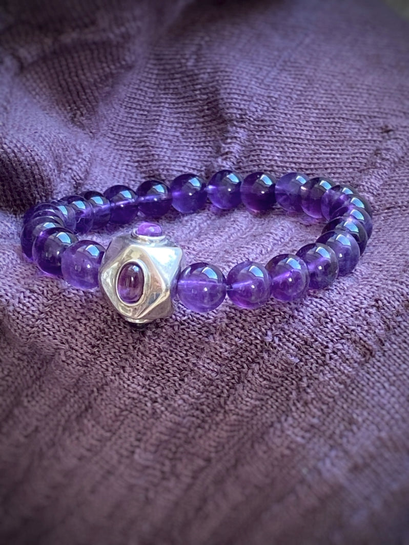 A722 - Amethyst 1