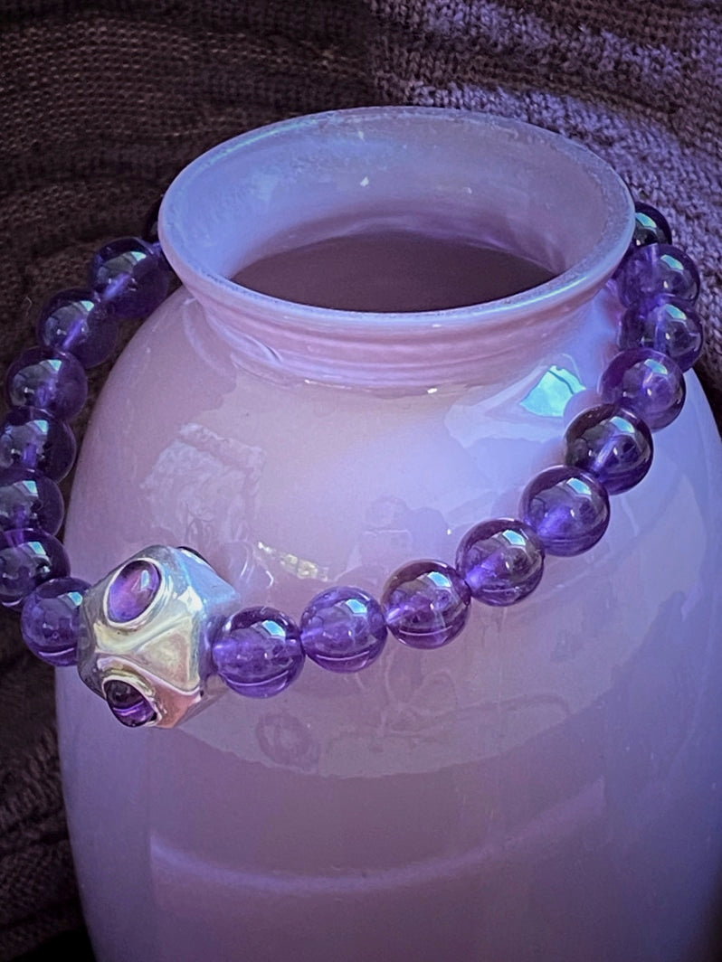 A722 - Amethyst 1