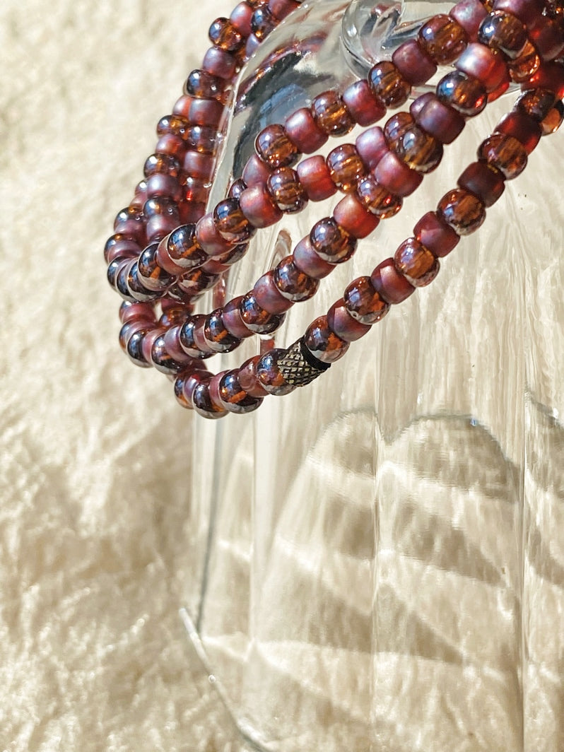 A751 - Wickelarmband Maroon Vibes 1