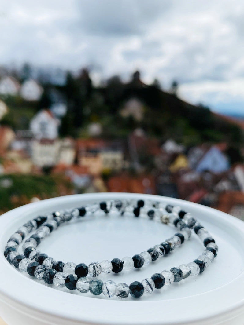 A911 - Wickelarmband mit facettiertem Turmalinquarz