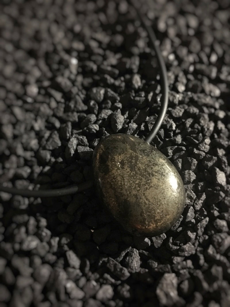 K007 - Pyrit in Schiefer