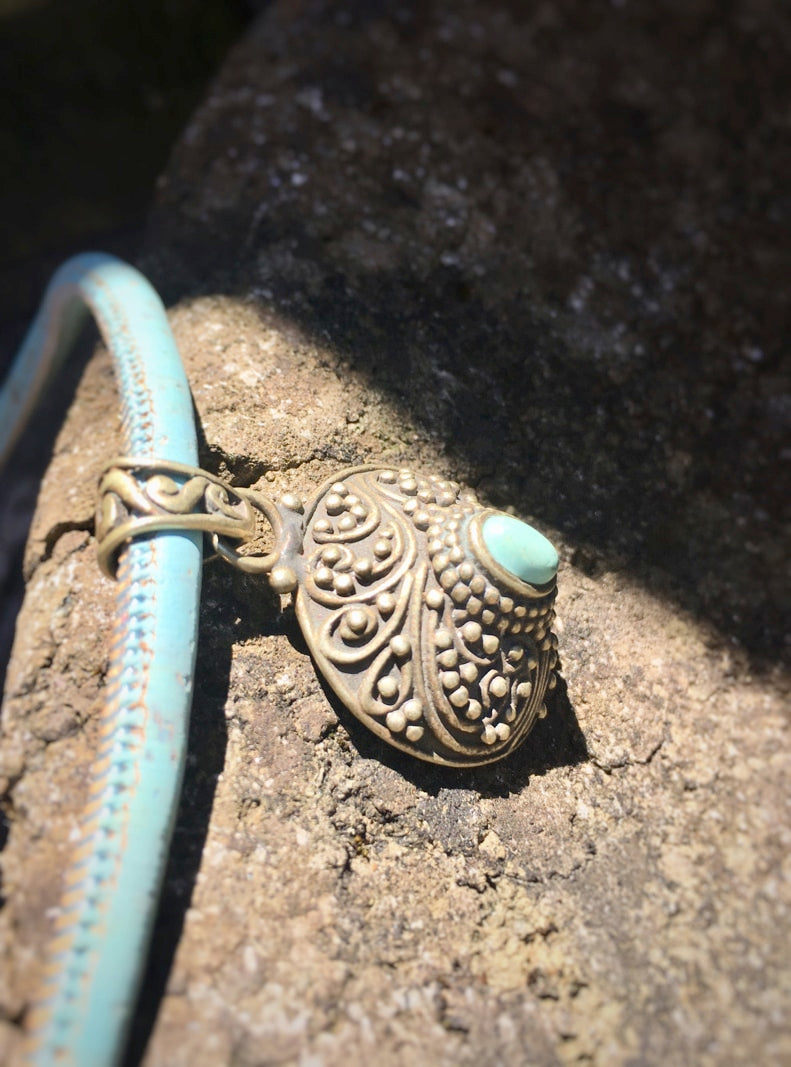 K021 - Silber-Amulett mit Türkis
