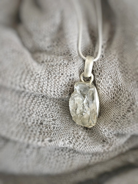K069 - Quarz in Silber