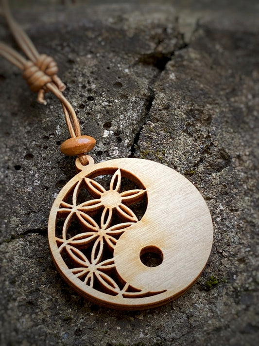 K145 - Holzanhänger Yin-Yang
