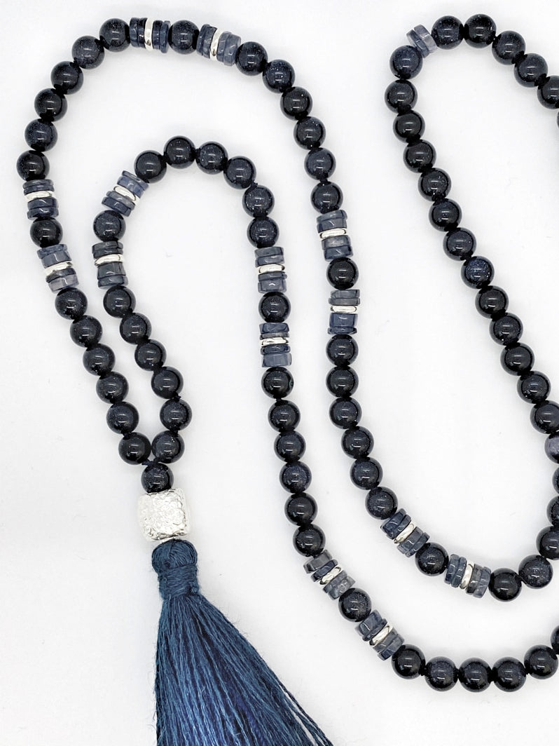 M102 – Blue Velvet