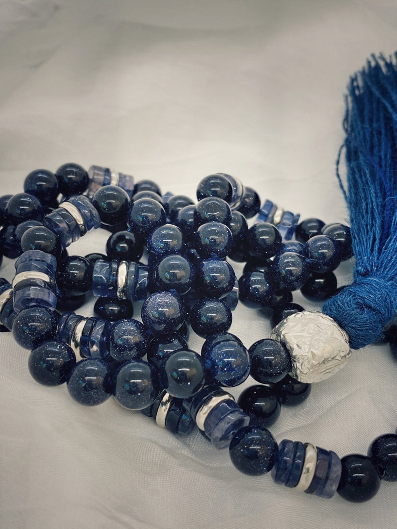 M102 – Blue Velvet