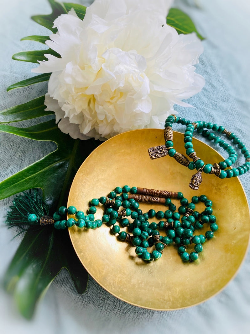 M111 - Anahata Buddha