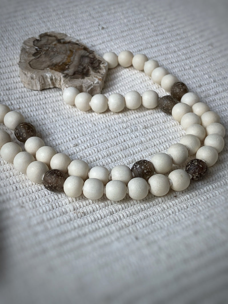 M119 - White Wood