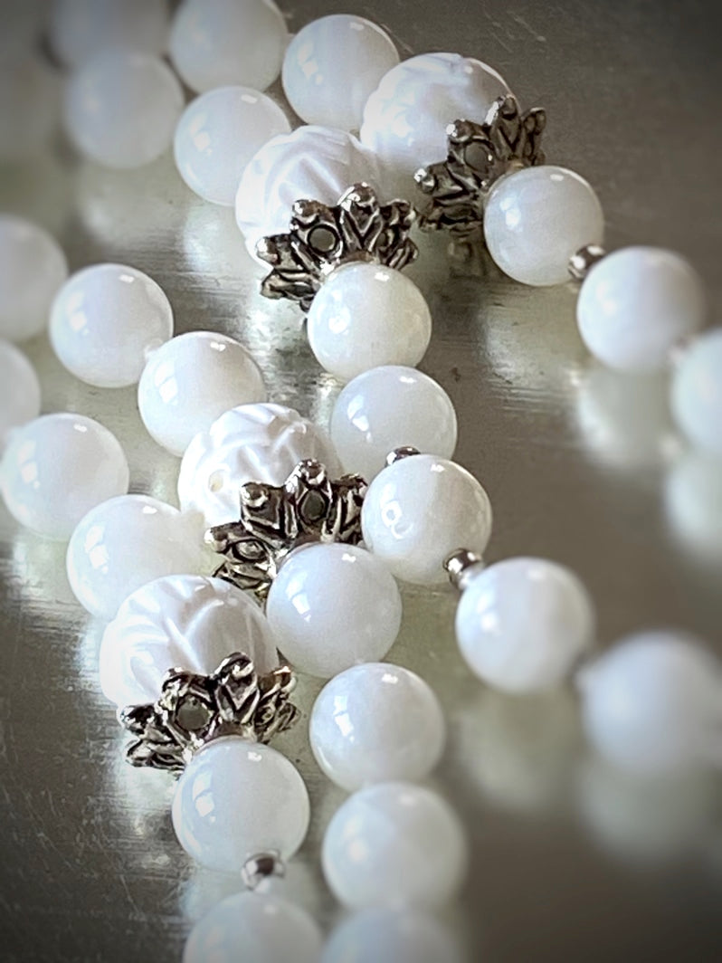 M135 - White Lotus