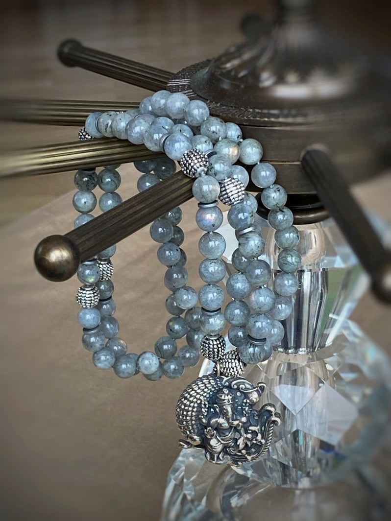 M154 – Holy Ganesha