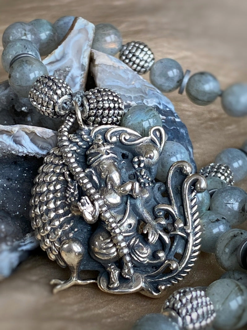 M154 – Holy Ganesha
