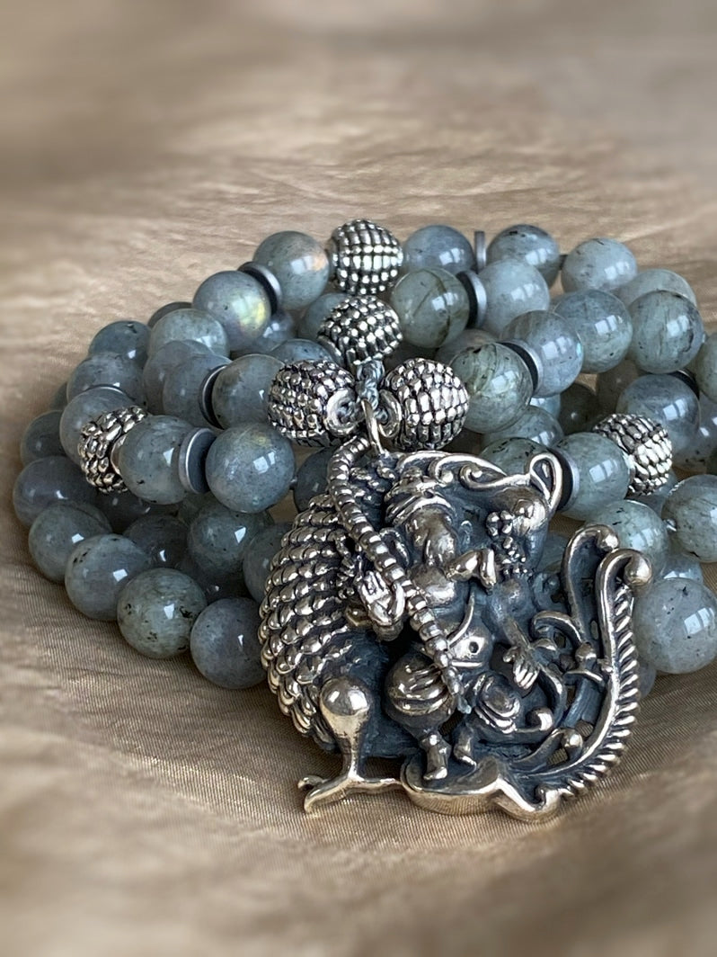 M154 – Holy Ganesha