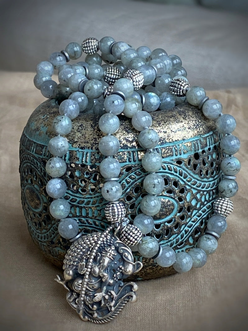 M154 – Holy Ganesha