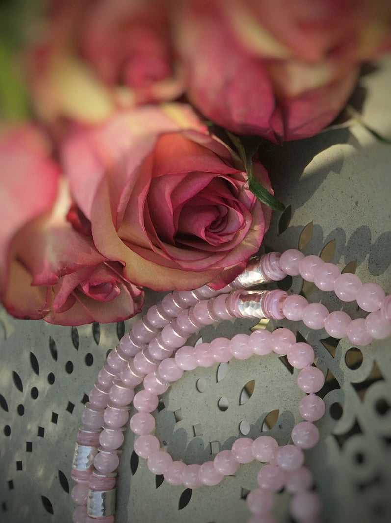 M083 - Pretty in Pink