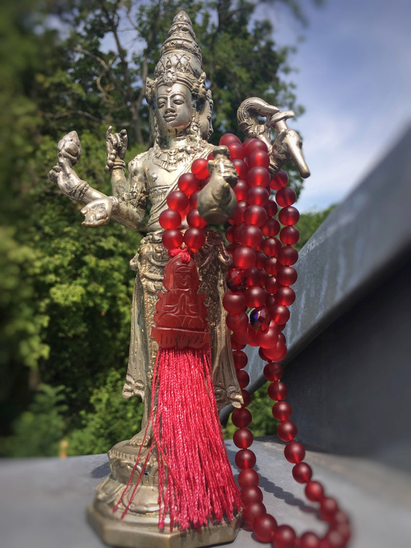 M064 - Red Buddha