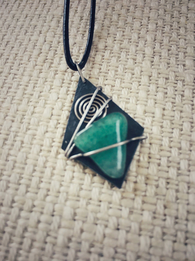 Z048 - Lederkette mit Aventurin