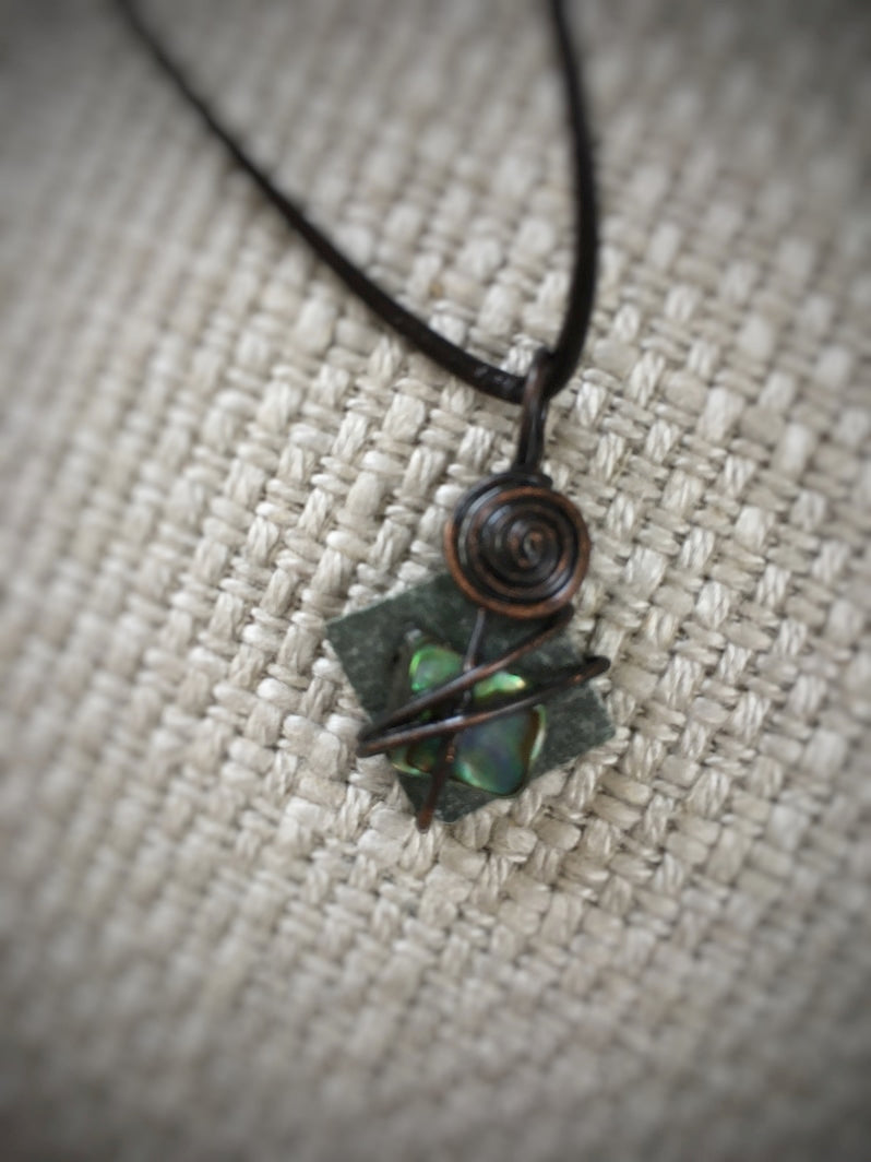 Z050 - Wirework mit Muschel