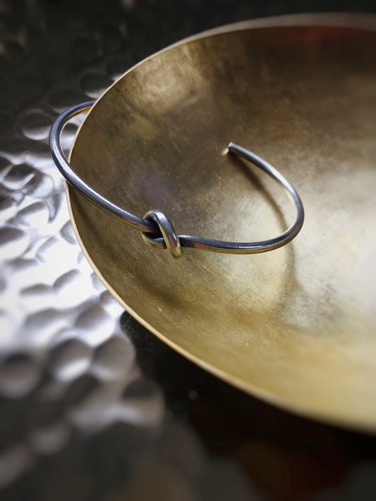 Z062 - Silber-Armreif mit Knoten