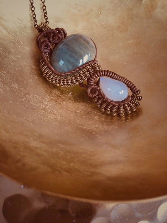 Z080 - Achat und Mondstein in Wirework