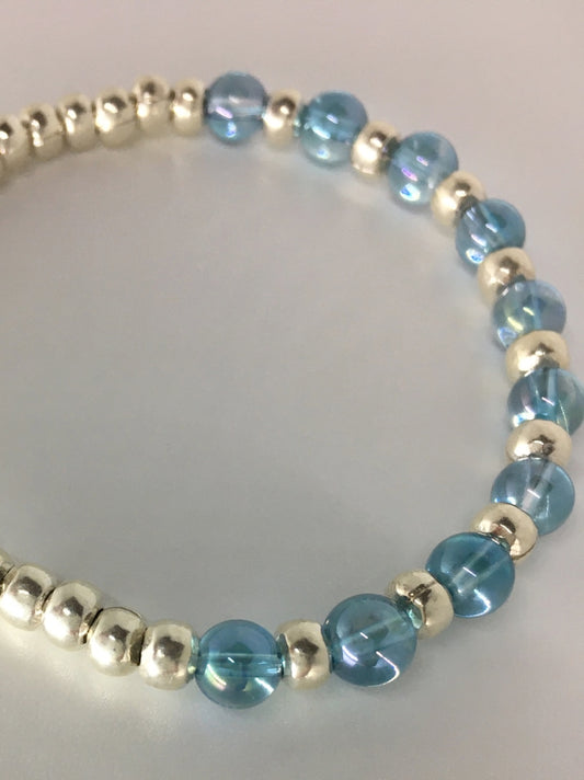 A144 - Aqua Aura mit Hill Tribe Silber