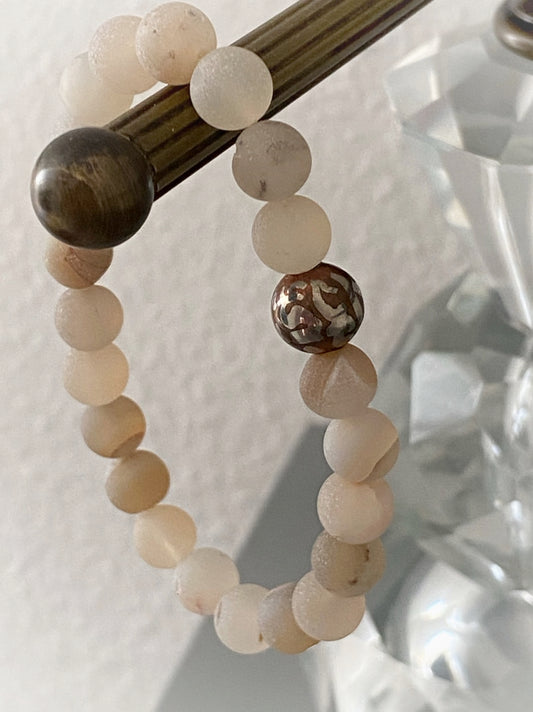 A391 - Druzy Achat mit Mantraperle