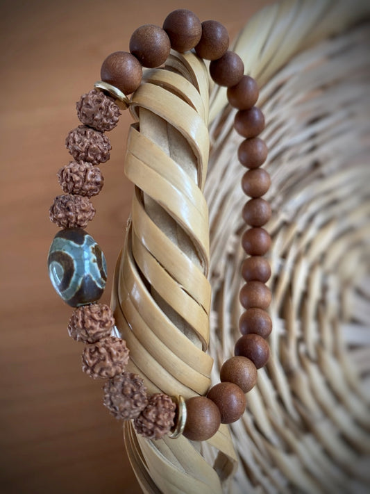 A454 - Sandelholz mit Rudraksha und Achat