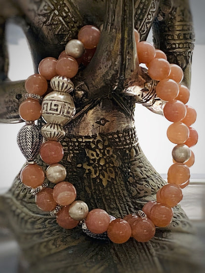 A543 - Orangefarbener Mondstein mit Silber
