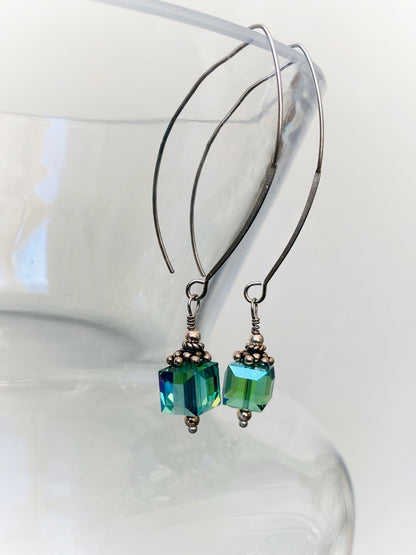 E005 - Silberohrringe mit Swarovski-Perlen