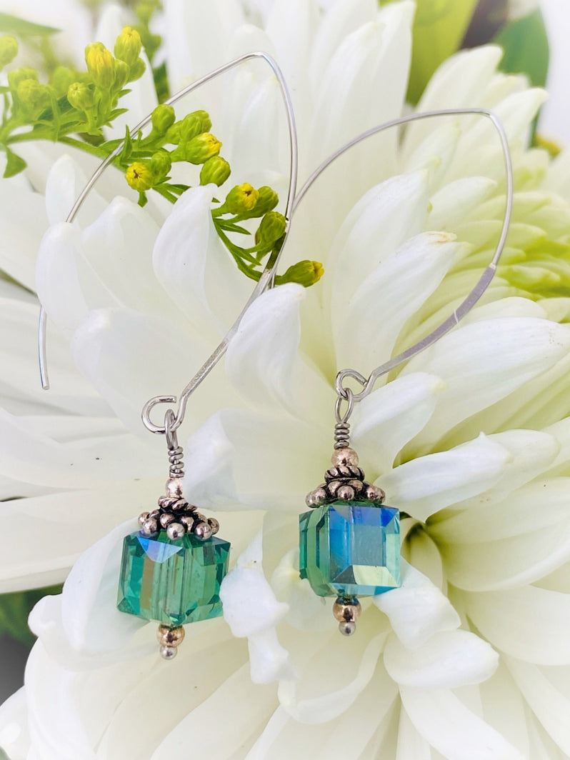 E005 - Silberohrringe mit Swarovski-Perlen