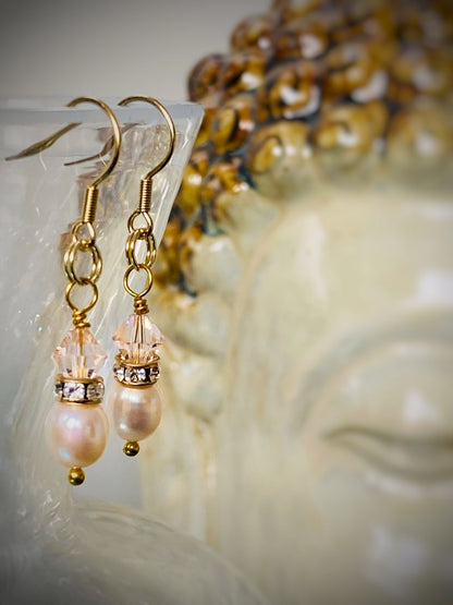 E009 - Goldohrringe mit Perlchen