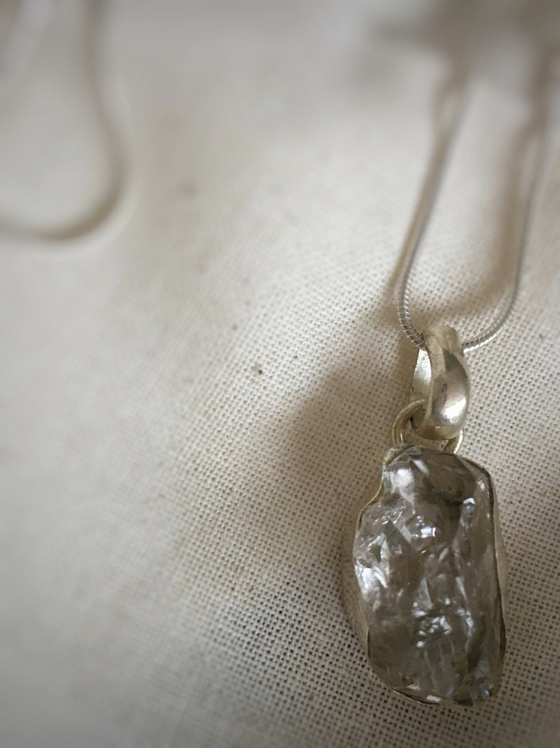 K069 - Quarz in Silber