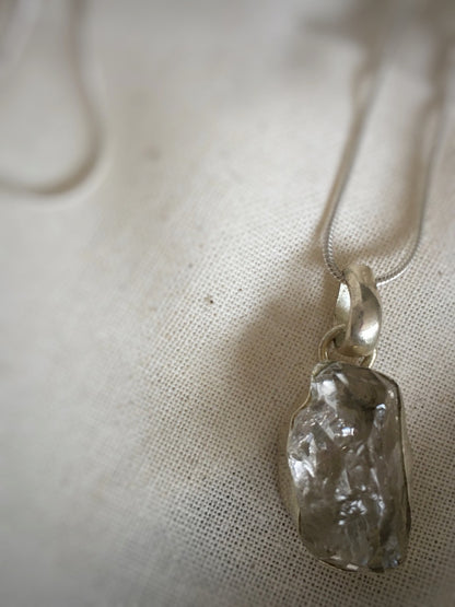 K069 - Quarz in Silber