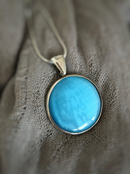 K074 - Blauer Quarz in Silber