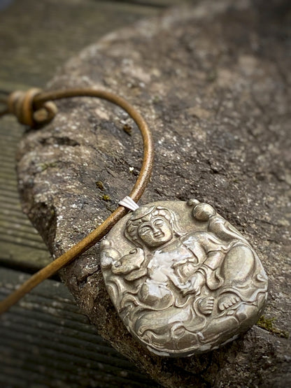 K148 - Buddha aus Pyrit