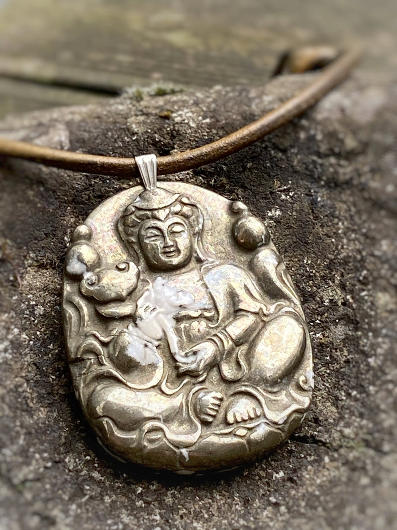 K148 - Buddha aus Pyrit