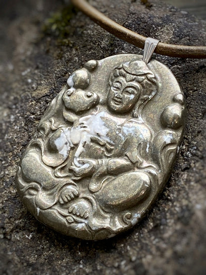 K148 - Buddha aus Pyrit