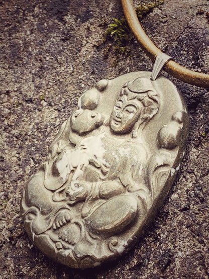 K148 - Buddha aus Pyrit