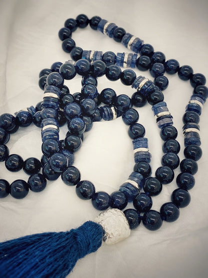 M102 – Blue Velvet
