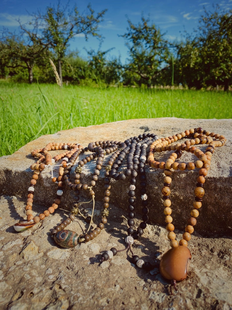 M123 - Holy Beads