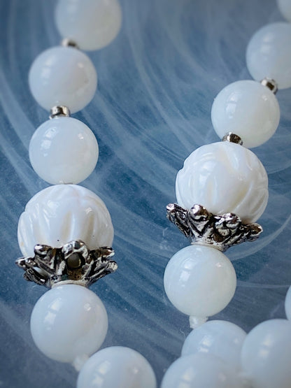 M135 - White Lotus