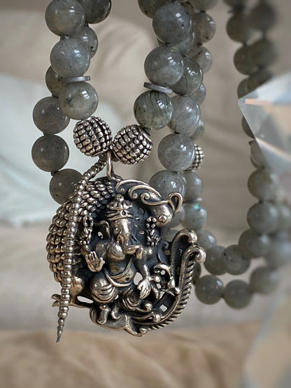 M154 – Holy Ganesha