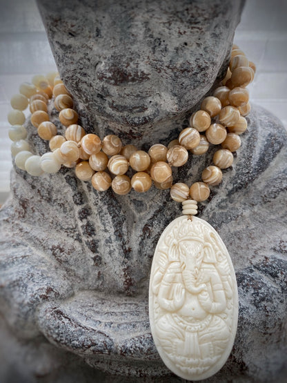 M181 - In Love with Ganesha