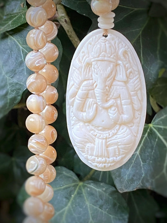 M181 - In Love with Ganesha