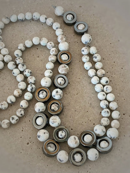 M208 - Solid As A Rock