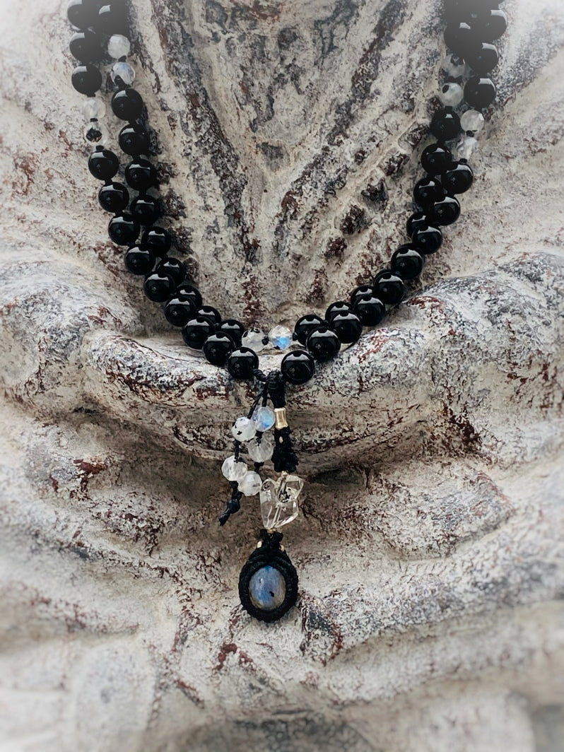 M210 - Moonlight Serenade